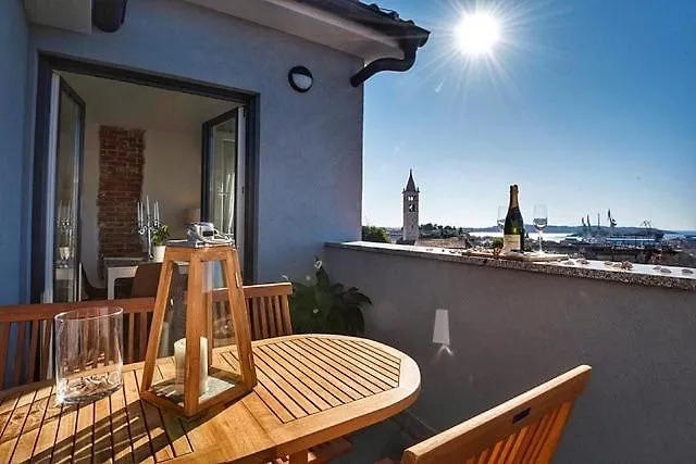 Apartments Dream In Arena 2 Pula Center Free Parking 0*,