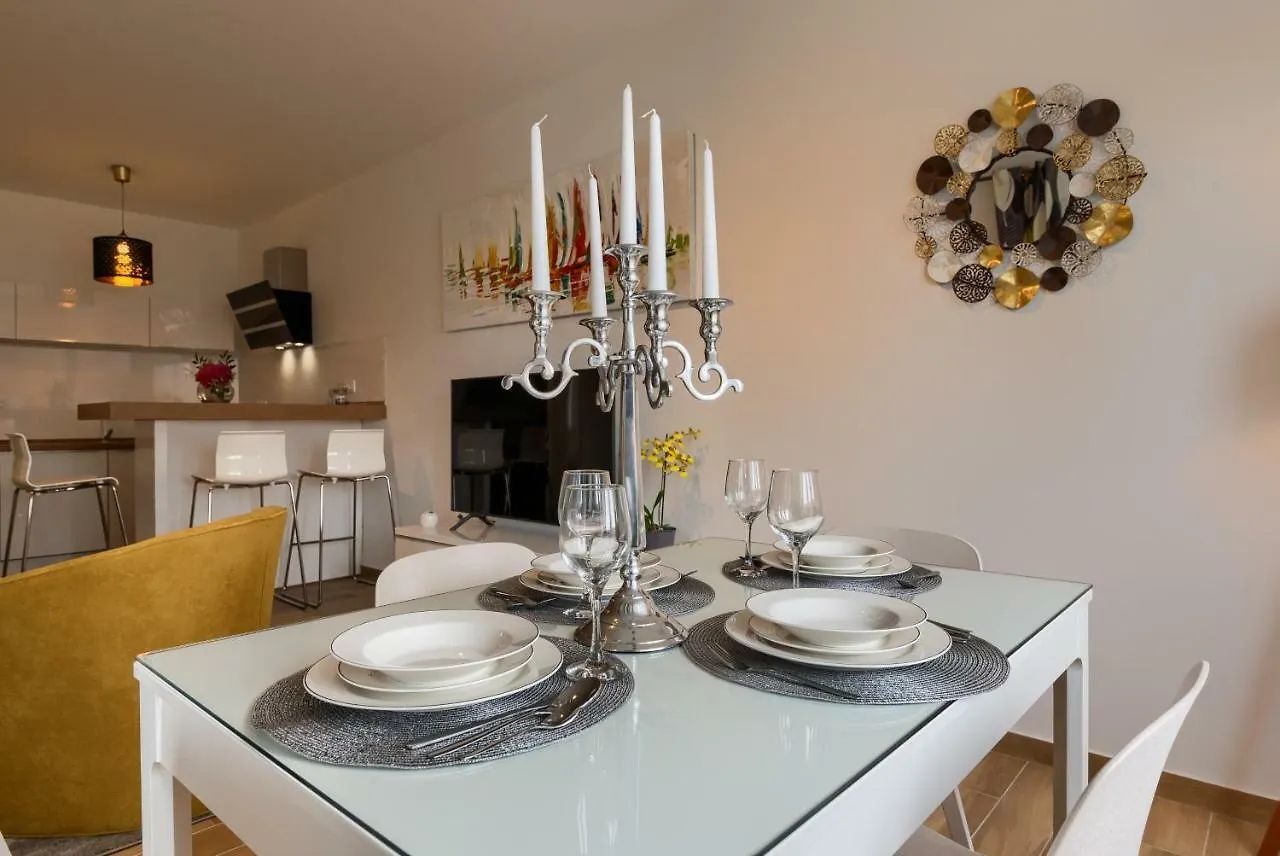 Apartments Dream In Arena 2 Pula Center Free Parking 0*,  Kroatien